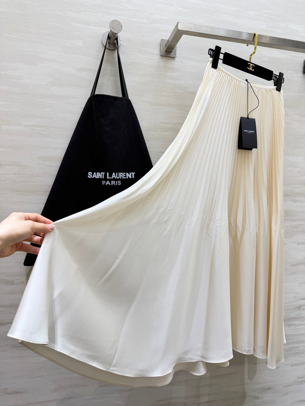 YSL 26S PLEATED MIDI SKIRT 270