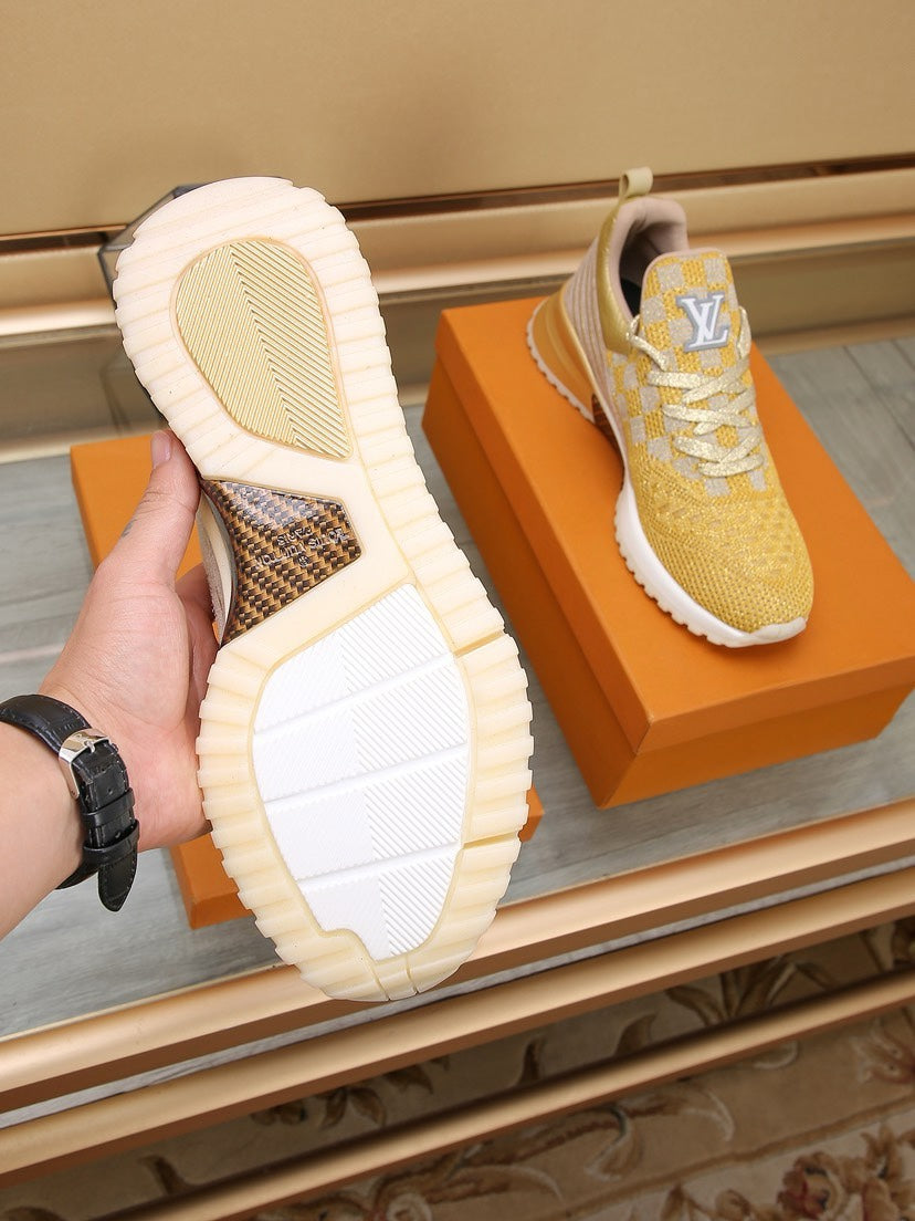 SNEAKERS IN LIGHT YELLOW MESH BREATHABLE AND RUBBER