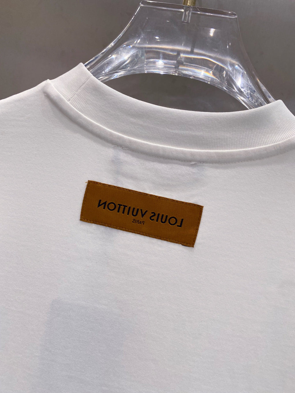 LV WHITE COTTON T-SHIRT BLACK LOGO 238822
