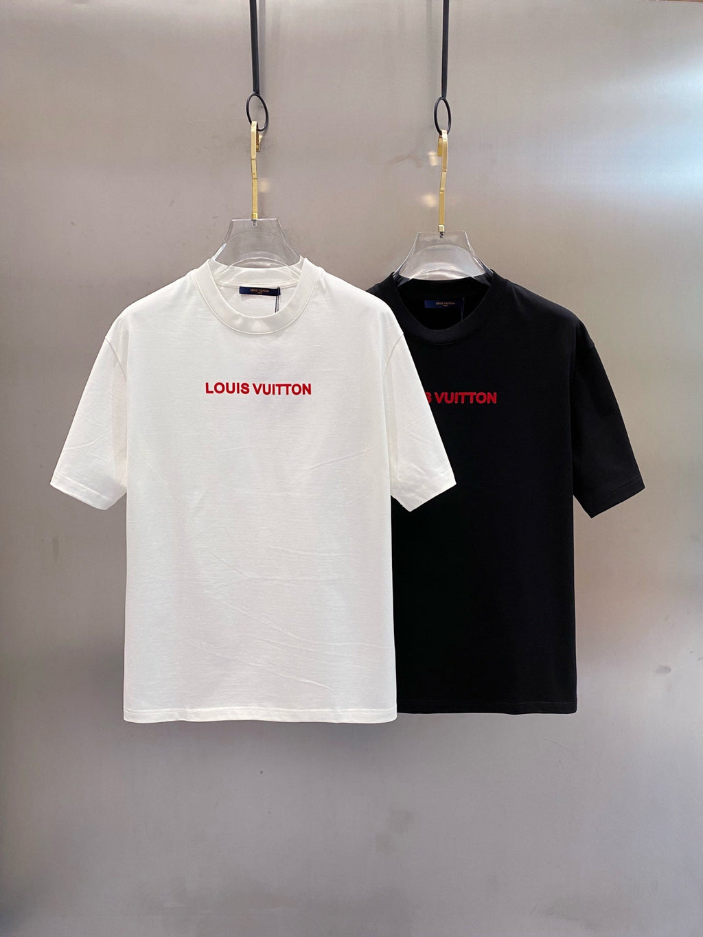 LV T-SHIRT IN WHITE COTTON RED LOGO 238834