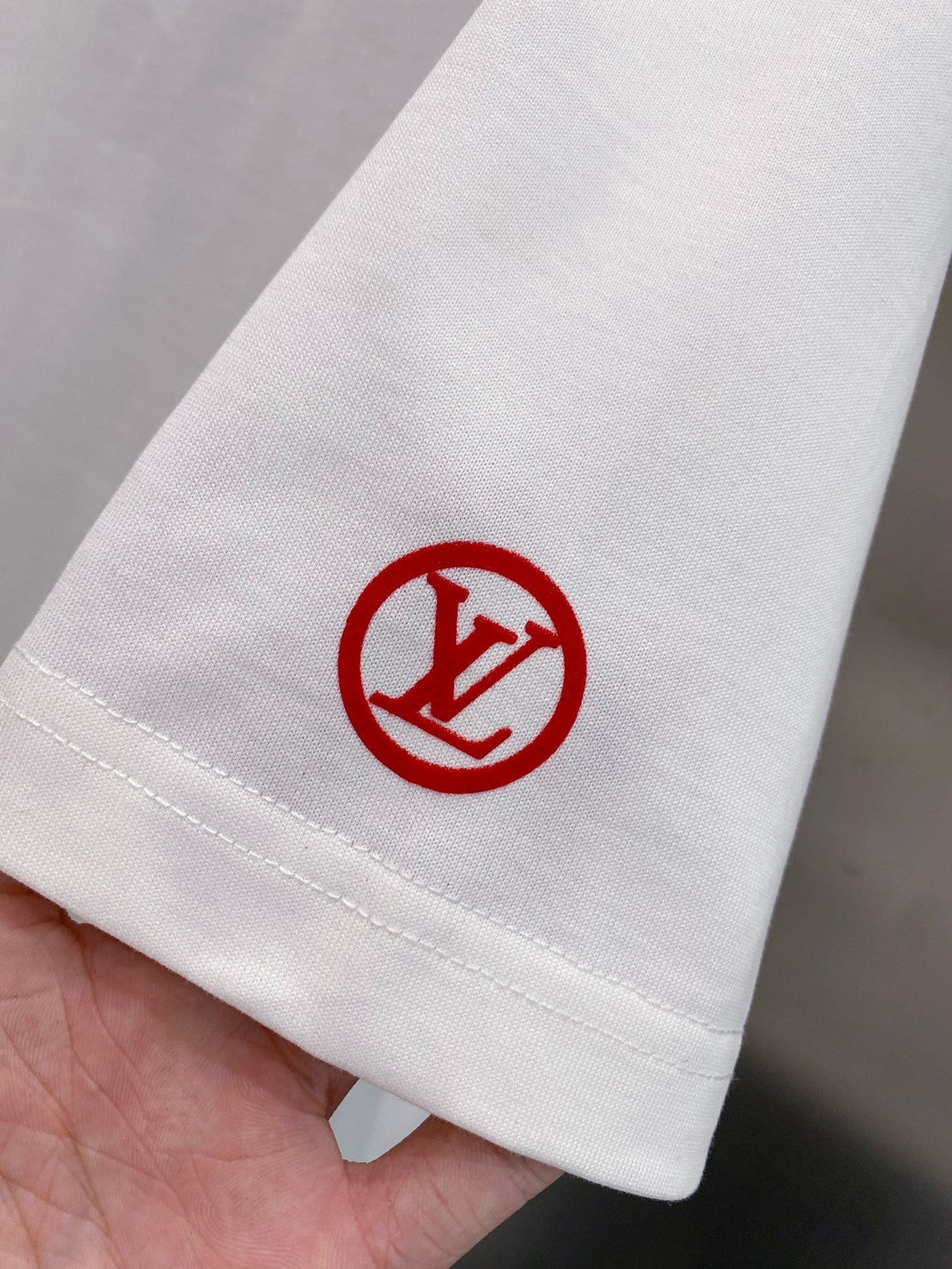 LV T-SHIRT IN WHITE COTTON RED LOGO 238834