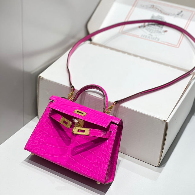 HERMES 25S MINI KELLY 19 IN DEEP MAGENTA CALFSKIN GOLD HARDWARE