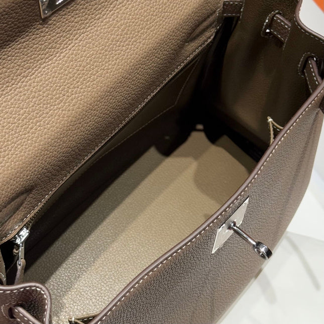 HERMES 25S KELLY BAG 28 IN ETOUPE EPSOM CALFSKIN SILVER HARDWARE