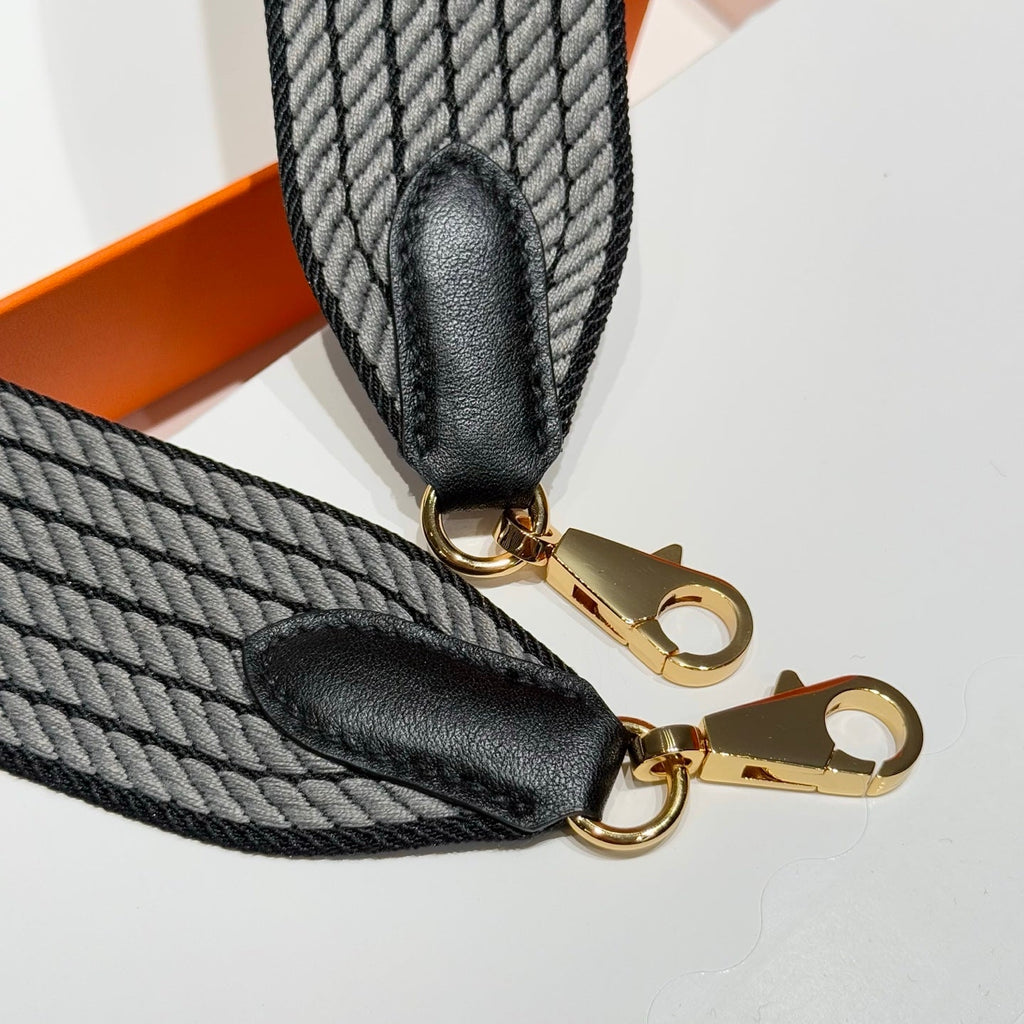 25S HERMES BAG STRAP GRAY AND BLACK PATTERN 85 IN CANVAS GOLD HARDWARE