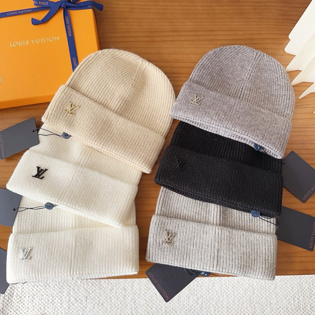 BEANIE HAT IN LIGHT GREY WOOL 875292