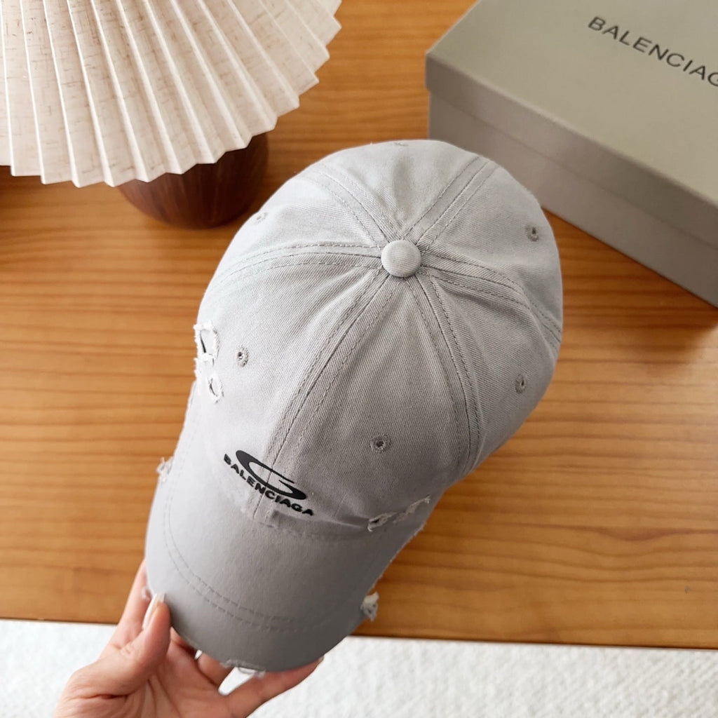 BALENCIAGA 26S BASEBALL CAP STYLE 39