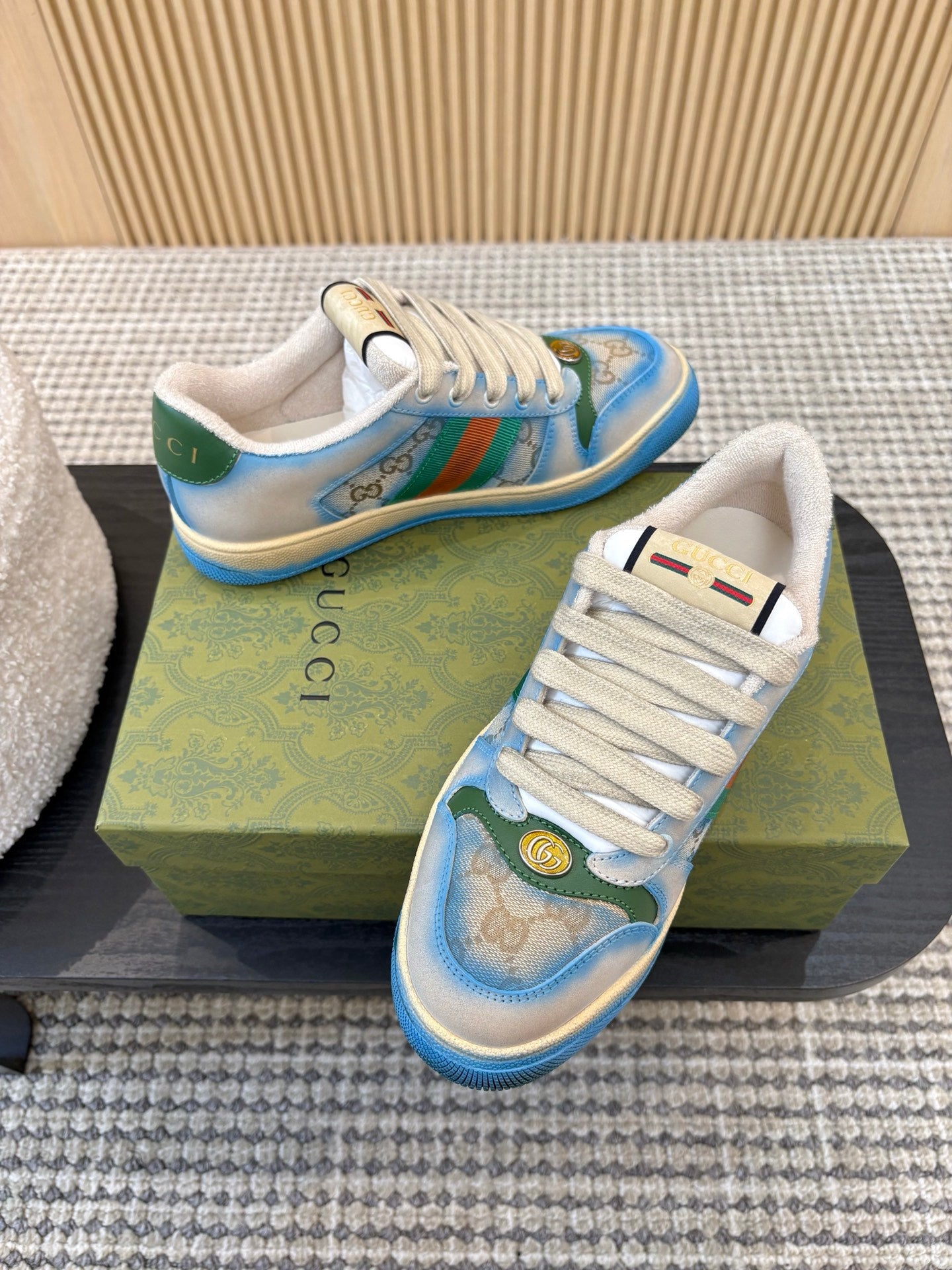 GUCCI 26S SNEAKERS IN BLUE GRADIENT CANVAS