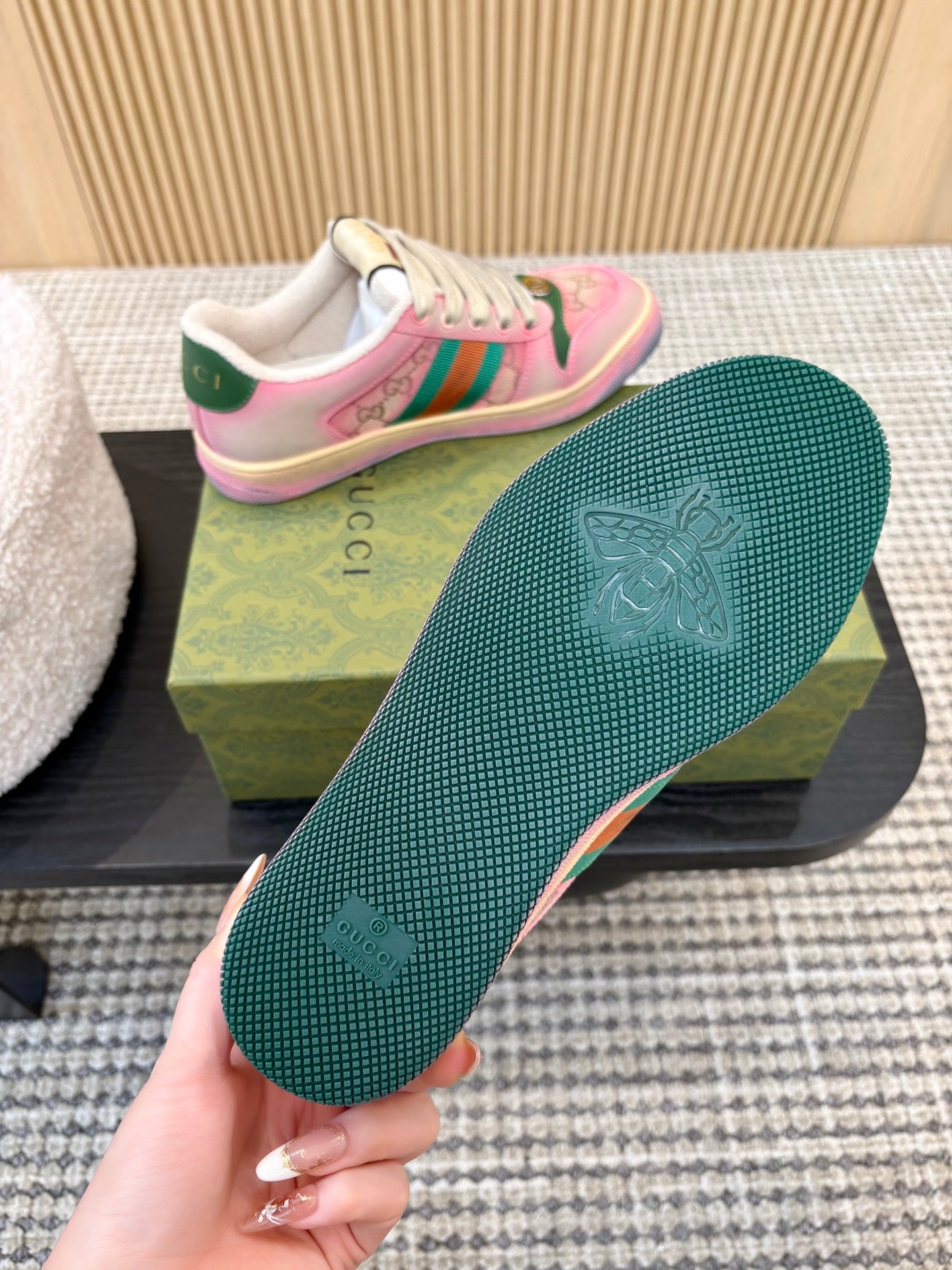 GUCCI 26S SNEAKERS IN PINK GRADIENT CANVAS