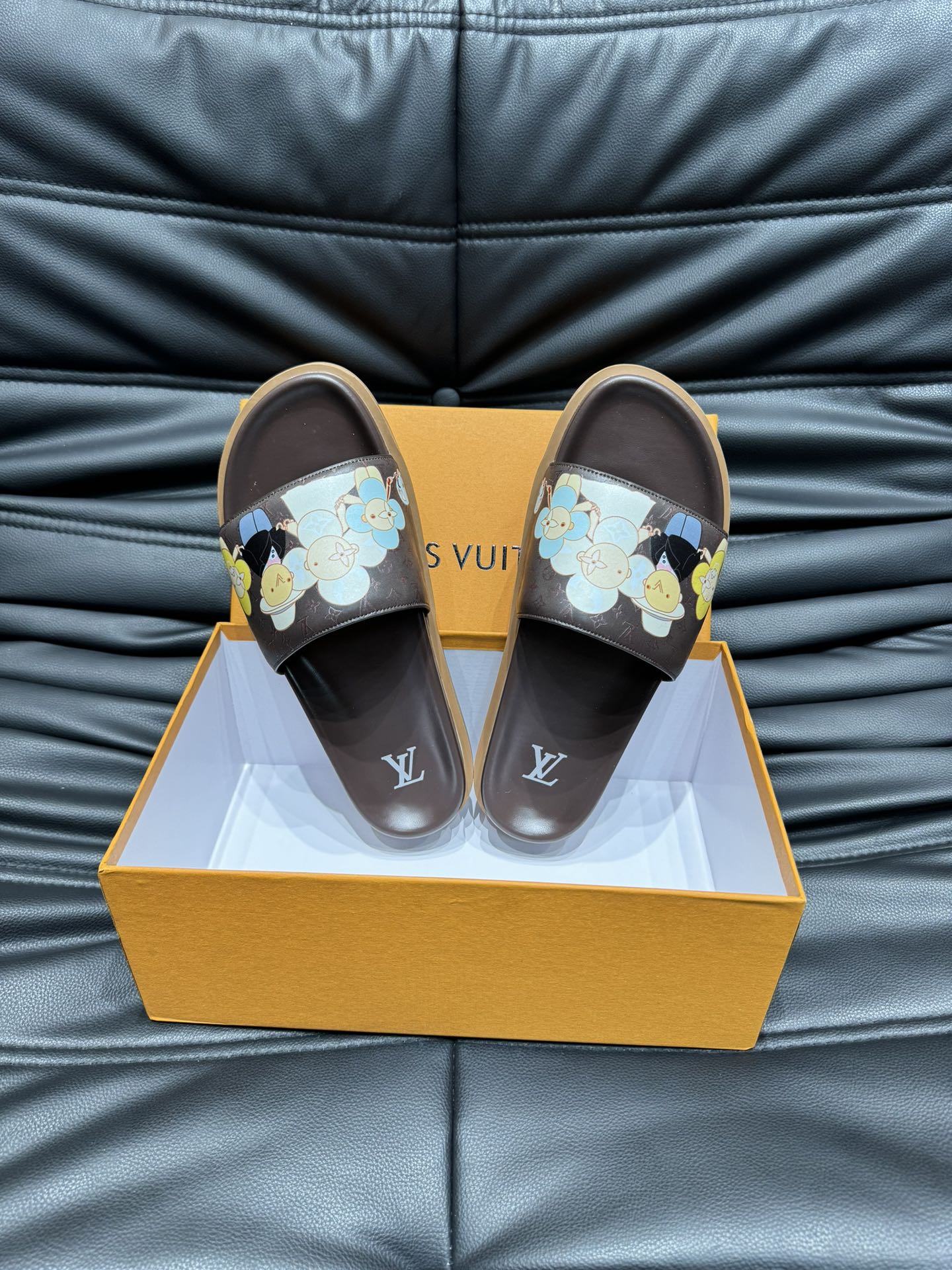 LV SLIPPERS IN CHOCOLATE BROWN MONOGRAM CALFSKIN