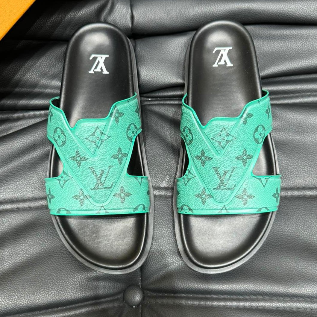 LV OASIS MULE IN SEA GREEN MONOGRAM CALFSKIN