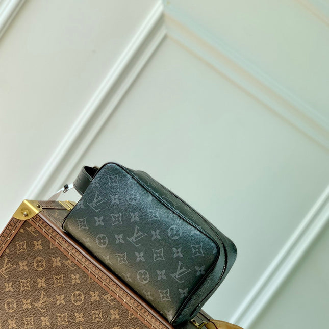LOCKER DOPP KIT 23 IN BLACK MONOGRAM ECLIPSE CANVAS