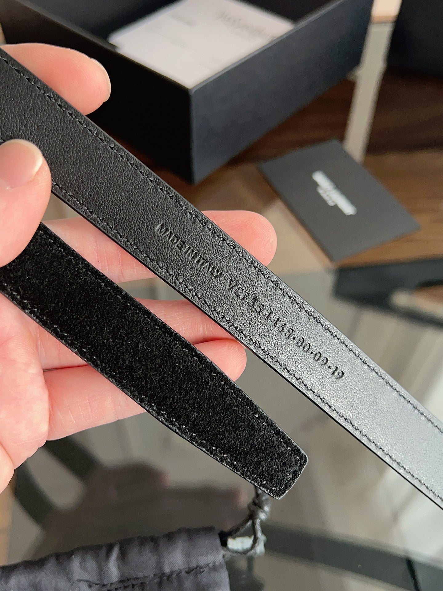 YSL 25S BELT 20 MM IN BLACK SUEDE 616309