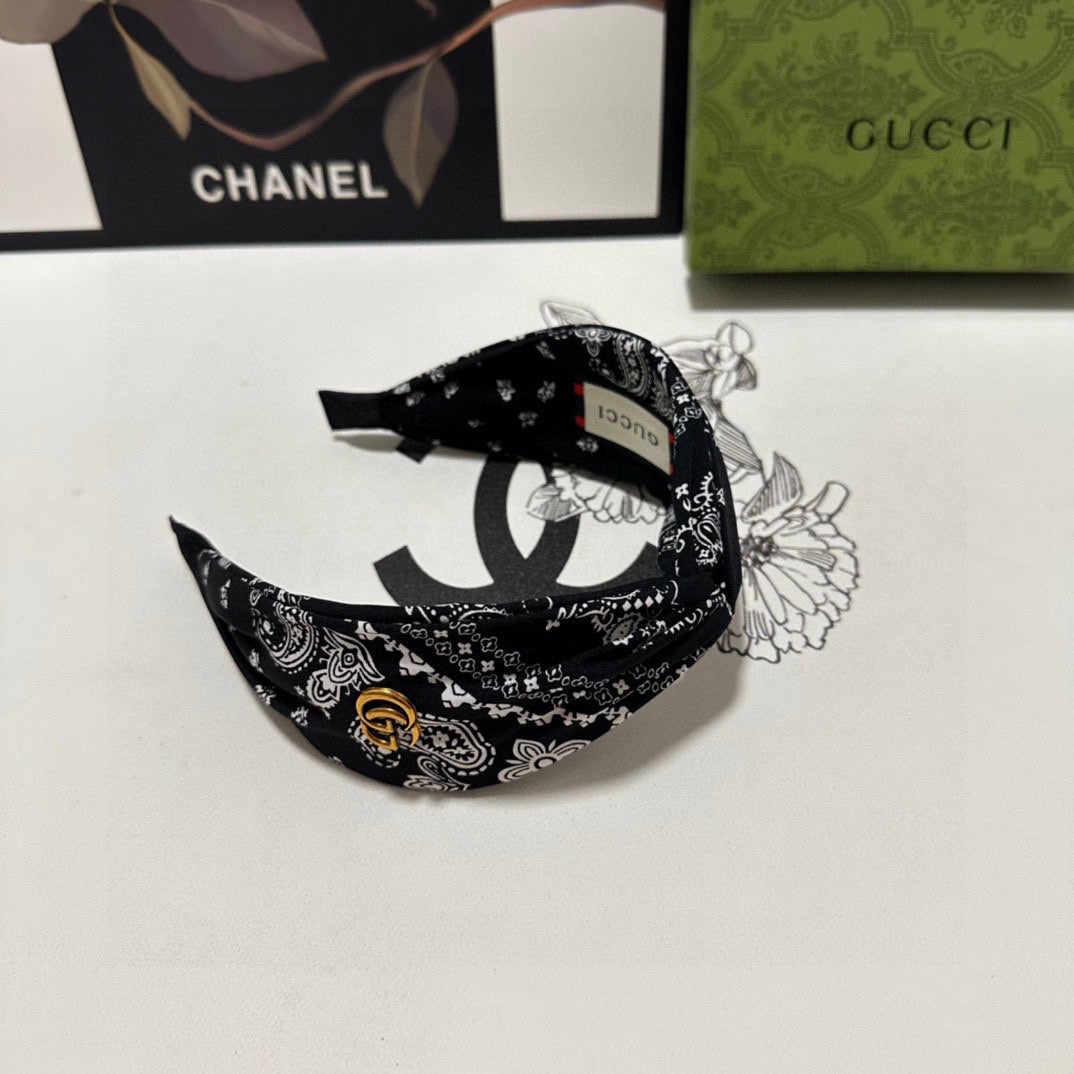 HAIRBAND IN BLACK MIX WHITE PATTERN FABRIC 299345