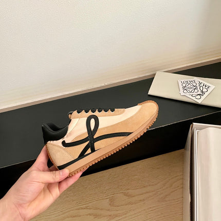 LOEWE 26S FLOW RUNNER SNEAKER IN LIGHT BROWN SUEDE AND BLACK SHEEPSKIN