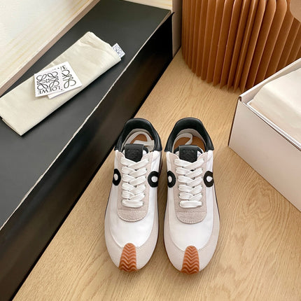 LOEWE 26S FLOW RUNNER SNEAKER IN LIGHT GRAY SUEDE AND BLACK SHEEPSKIN