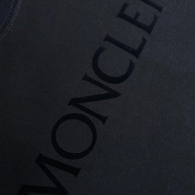 MONCLER 26S T-SHIRT 523