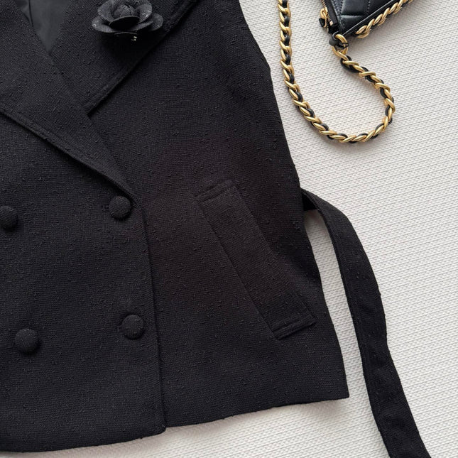 CHANEL 26S SLEEVELESS BLAZER 706