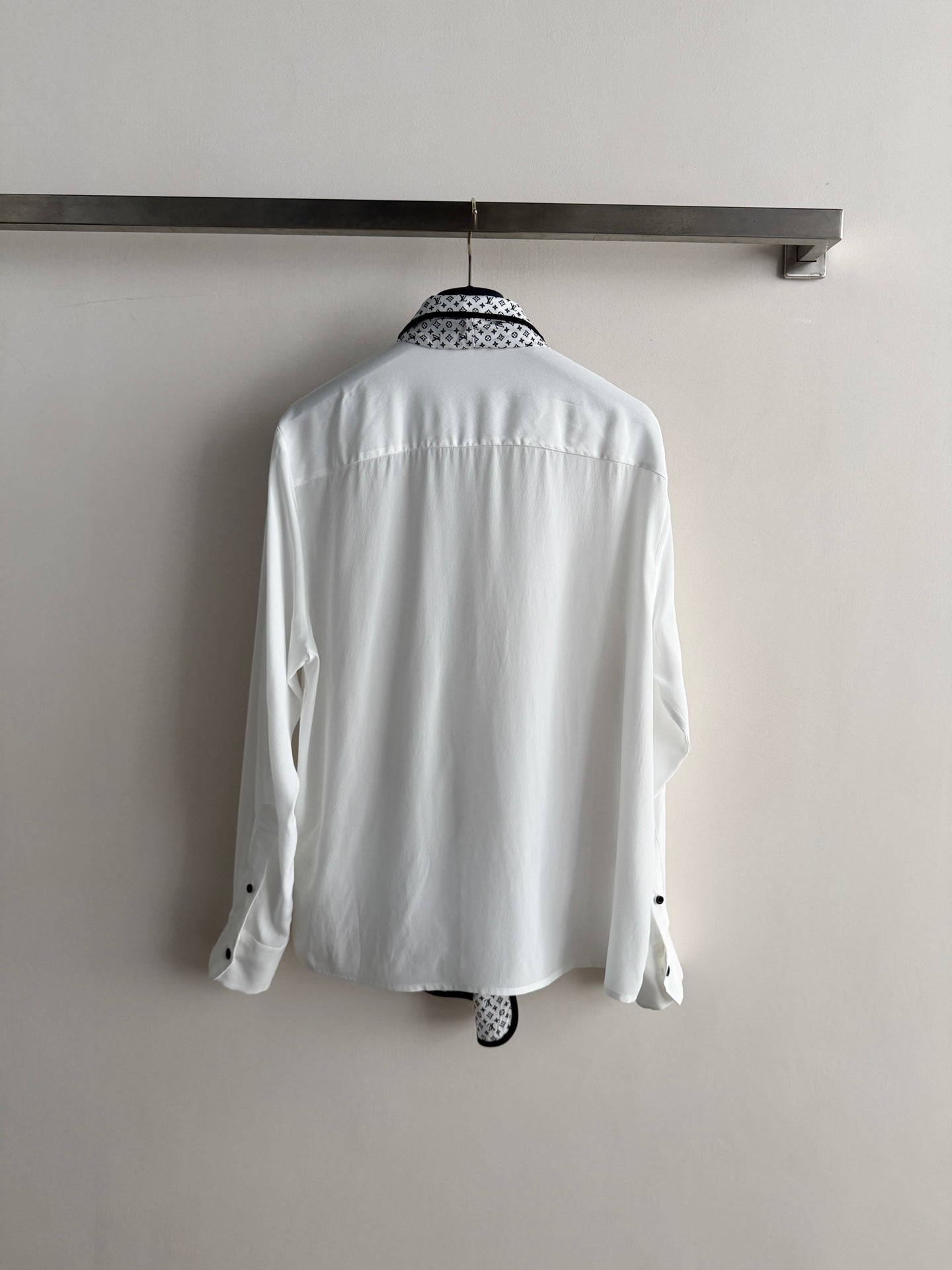 LV 26S SILK SHIRT STYLE 249