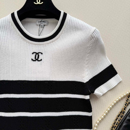 CHANEL 26S SHORT-SLEEVE SWEATER STYLE 1039