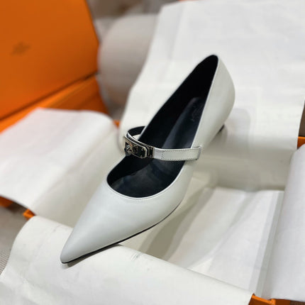 HM 26S MARY JANE POINTED TOE HEELS 40MM IN CREAM WHITE CALFSKIN KELLY BUCKLE