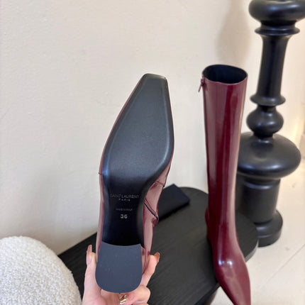 YSL 26S KNEE-HIGH HEELED BOOTS IN DARK RED SHINY CALFSKIN