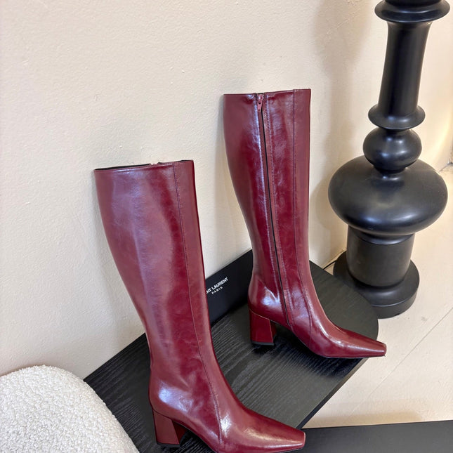 YSL 26S KNEE-HIGH HEELED BOOTS IN DARK RED SHINY CALFSKIN