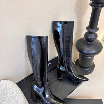 YSL 26S KNEE-HIGH HEELED BOOTS IN BLACK SHINY CALFSKIN
