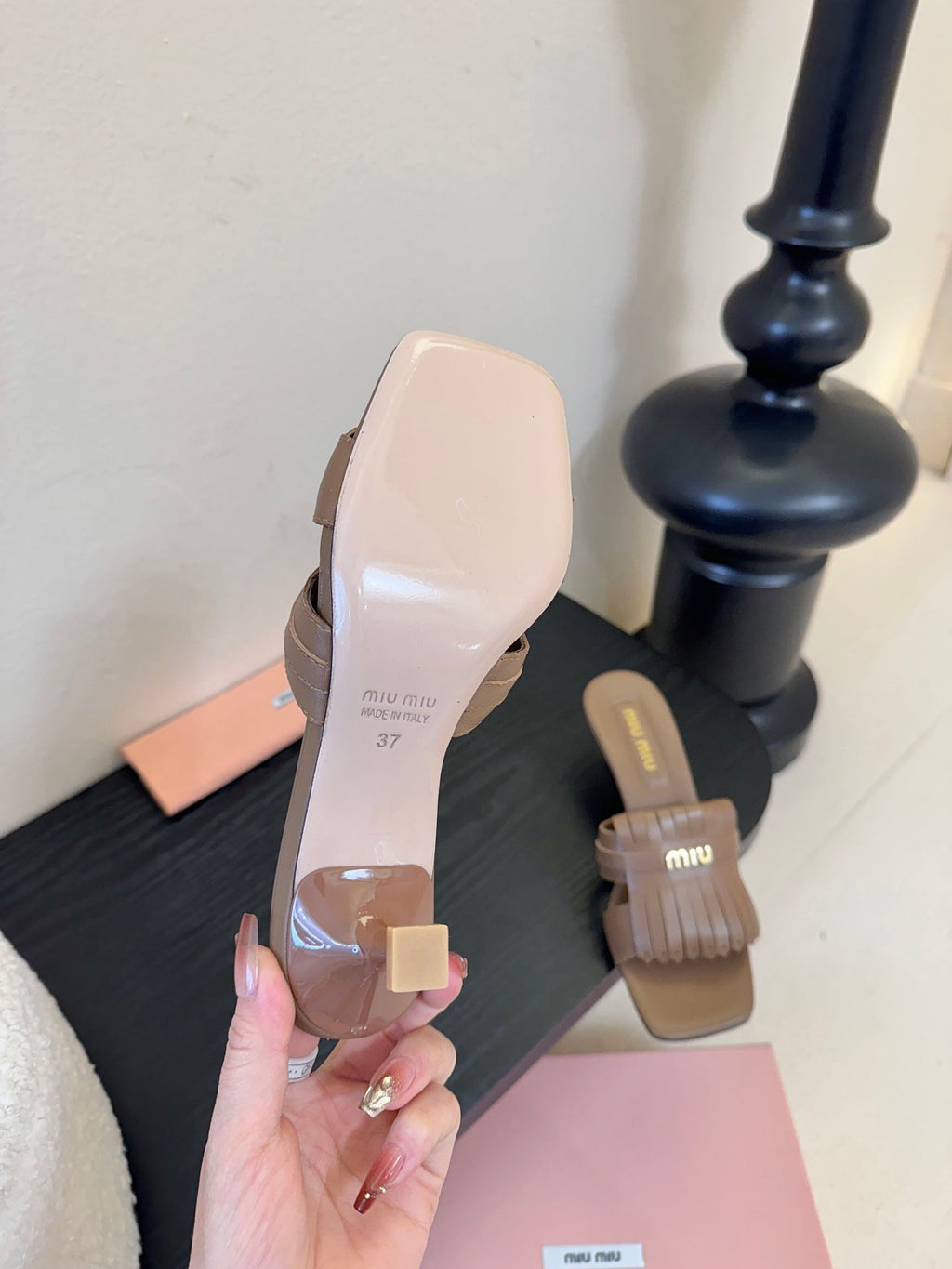 MIUMIU 26S HIGH-HEEL SANDALS 40MM IN BROWN CALFSKIN