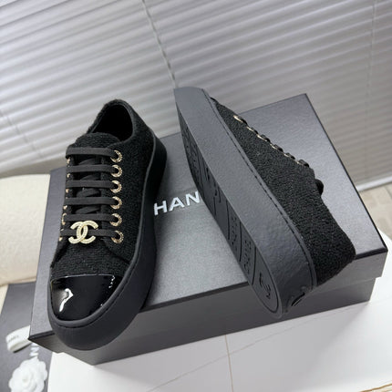 CHANEL 25S TRAINERS BLACK 35MM IN GLITTERED TWEED AND PATENT CALFSKIN