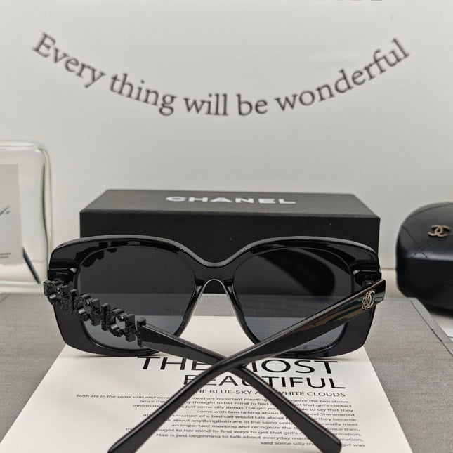 SQUARE SUNGLASSES 55133 IN ACETATE METAL FRAME