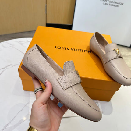 LV 26S MARE FLEX LOAFERS IN BEIGE GRAINED CALFSKIN