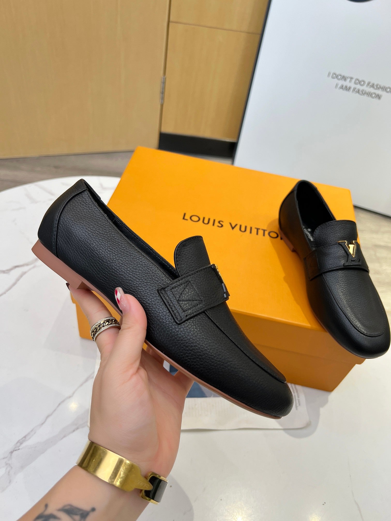 LV 26S MARE FLEX LOAFERS IN BLACK GRAINED CALFSKIN