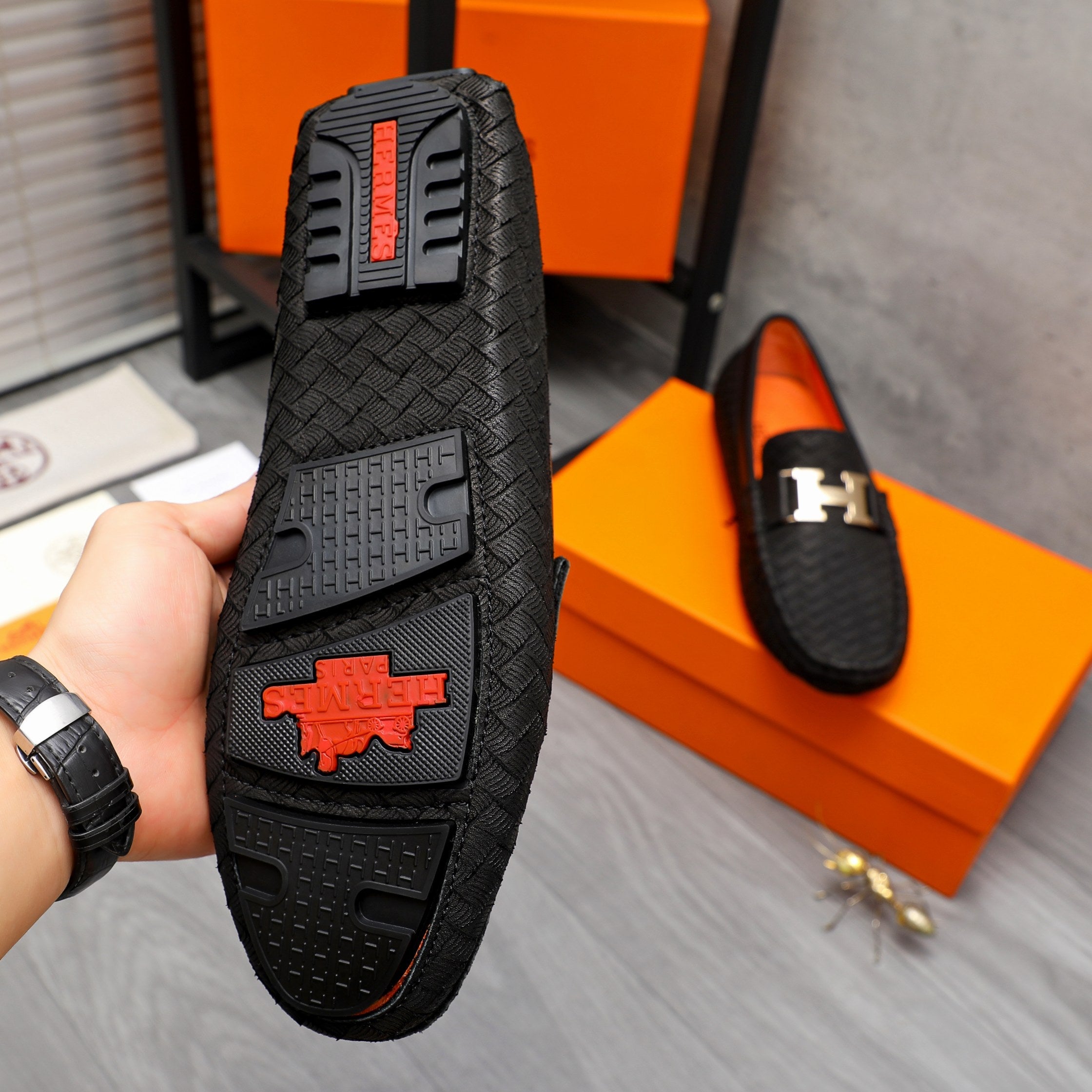 HM H-BUCKLE LOAFER BLACK EMBOSSED LAMBSKIN