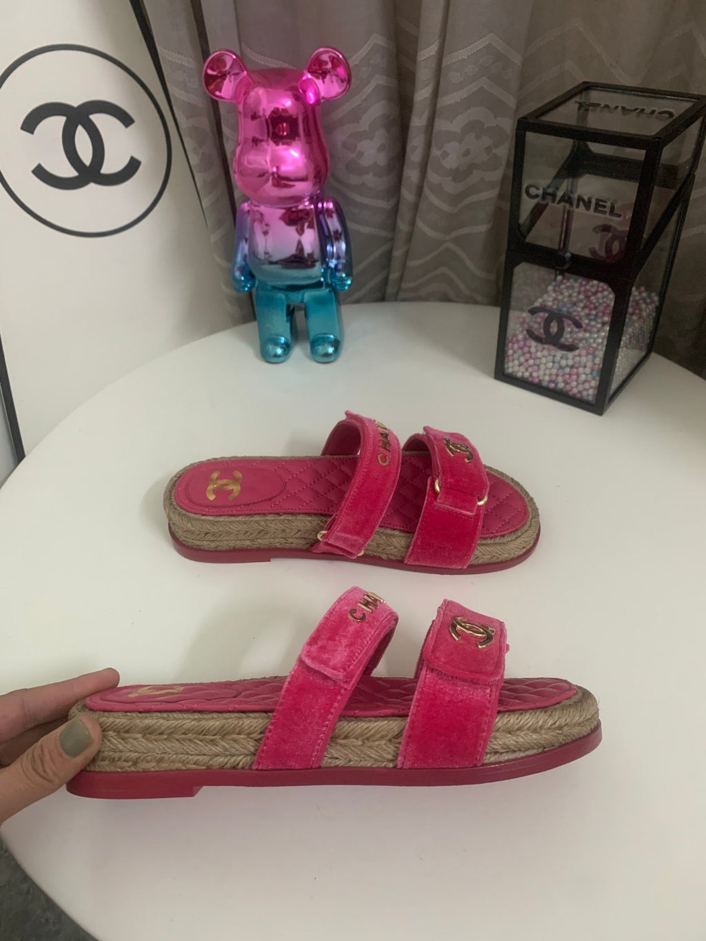 CHANEL 26S SLIDE SANDALS IN PINK VELVET AND CALFSKIN WITH ROPE SOLE GOLD HARDWARE