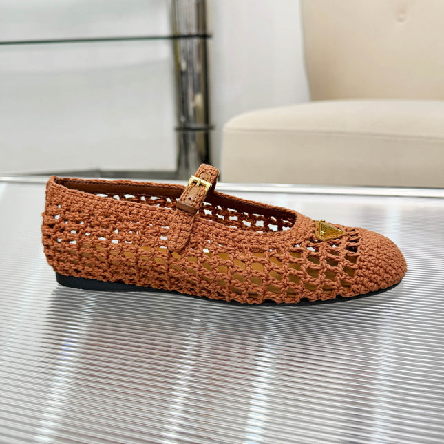 PRADA 26S MARY JANE FLATS IN CARAMEL BROWN WOVEN RAFFIA WITH TRIANGLE LOGO