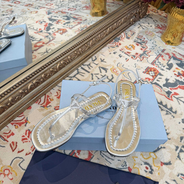 PRADA 26S THONG SANDALS IN SILVER CALFSKIN TRIANGLE LOGO