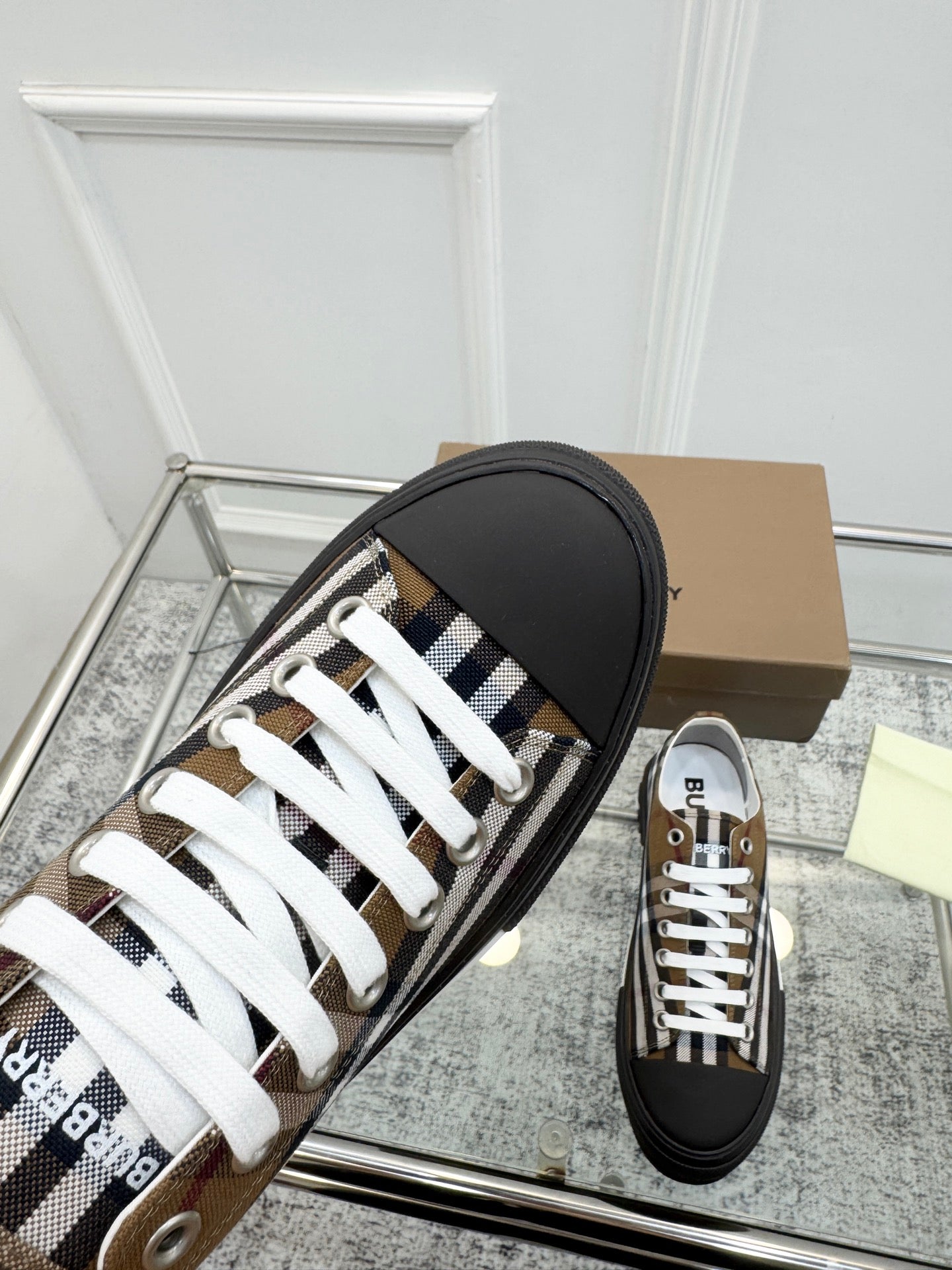 BURBERRY 26S VINTAGE CHECK SNEAKERS IN DARK BROWN AND BLACK CANVAS