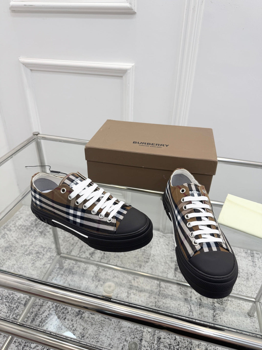 BURBERRY 26S VINTAGE CHECK SNEAKERS IN DARK BROWN AND BLACK CANVAS
