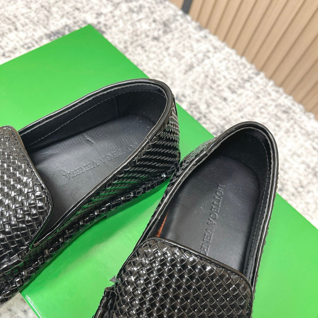 BOTTEGA VENETA 26S LOAFERS IN BLACK INTRECCIATO CALFSKIN