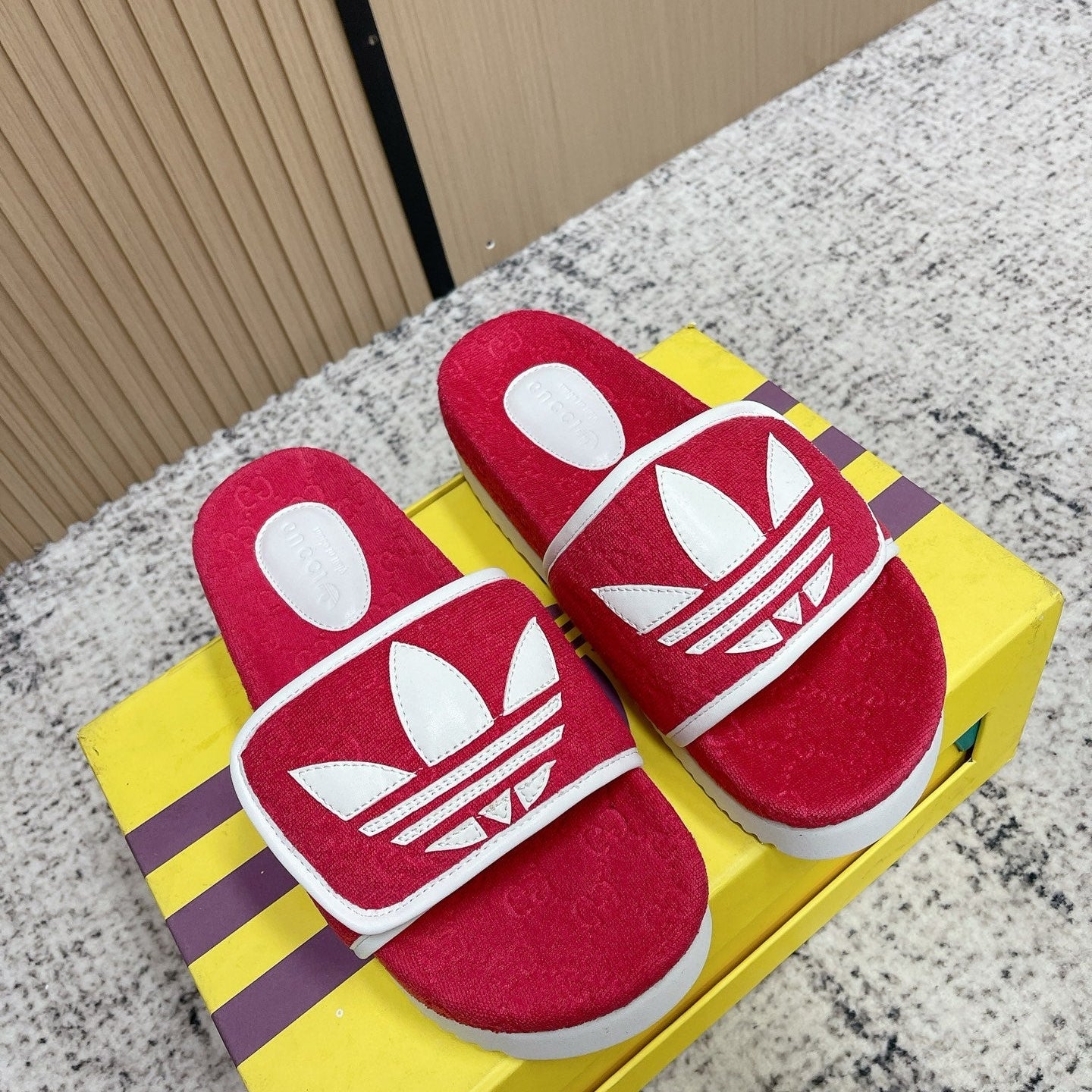 GUCCI 26S PLATFORM SLIDE SANDALS IN RED FABRIC
