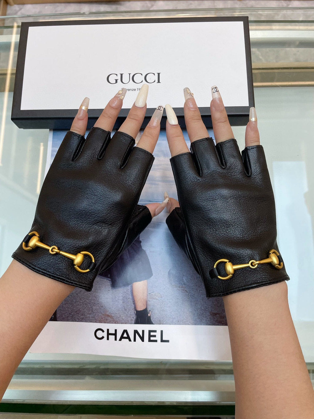 FINGERLESS GLOVES WITH HORSEBIT IN BLACK LAMBSKIN 463853