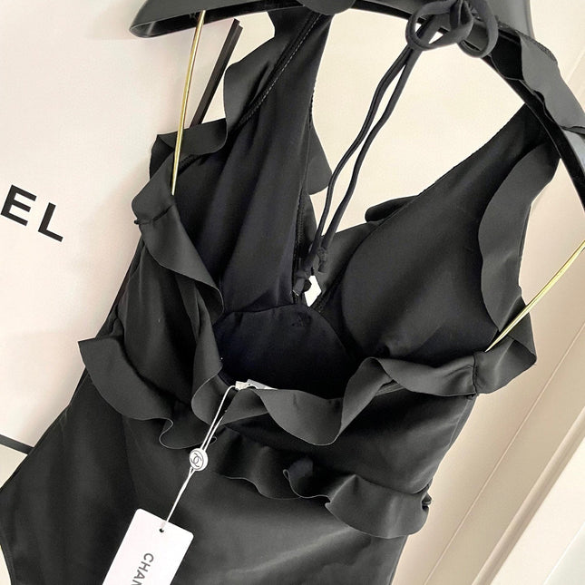 CC BIKINI SWIMSUIT SET BLACK AND RUFFLED TRIM 622180