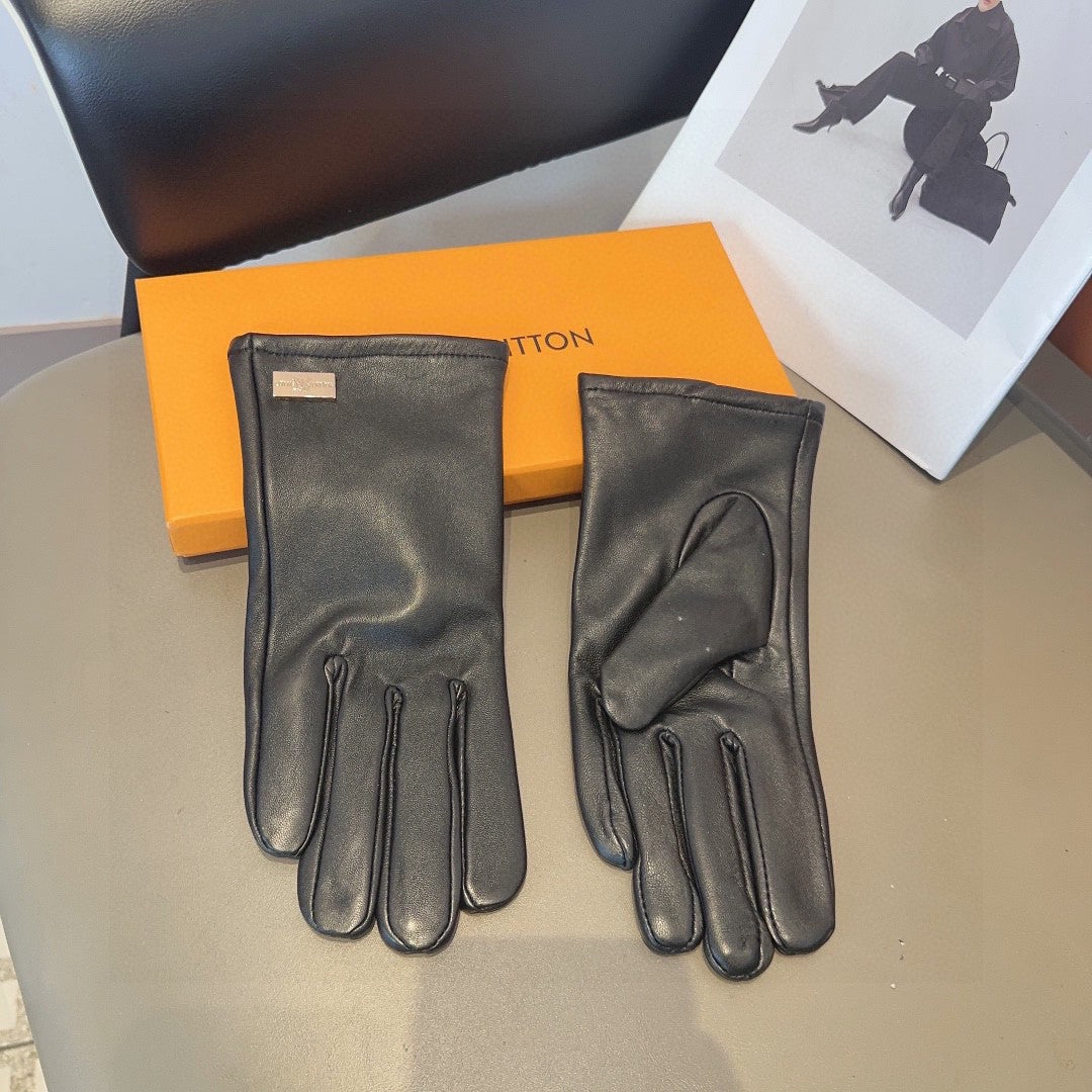 LV GLOVES IN BLACK LAMBSKIN 463894