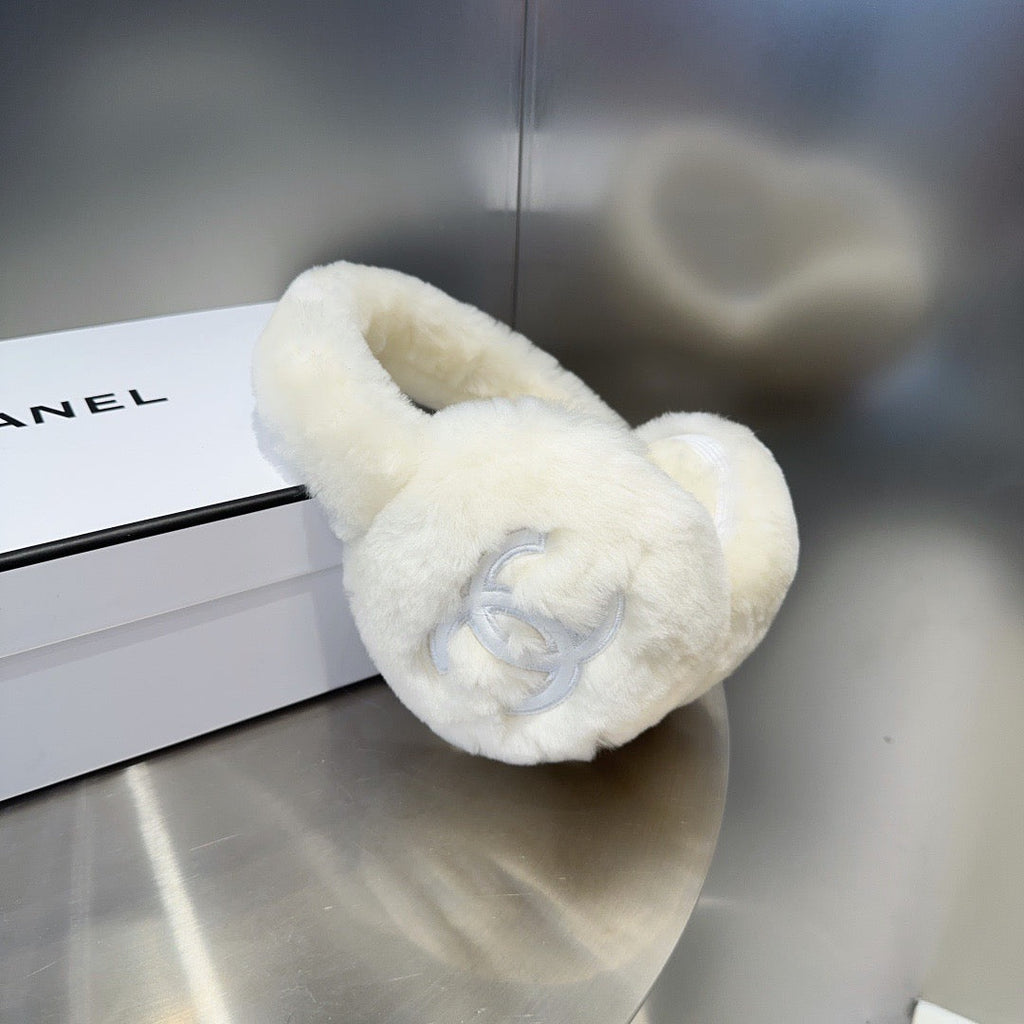 CHANEL 25S SKI EARMUFFS 928760