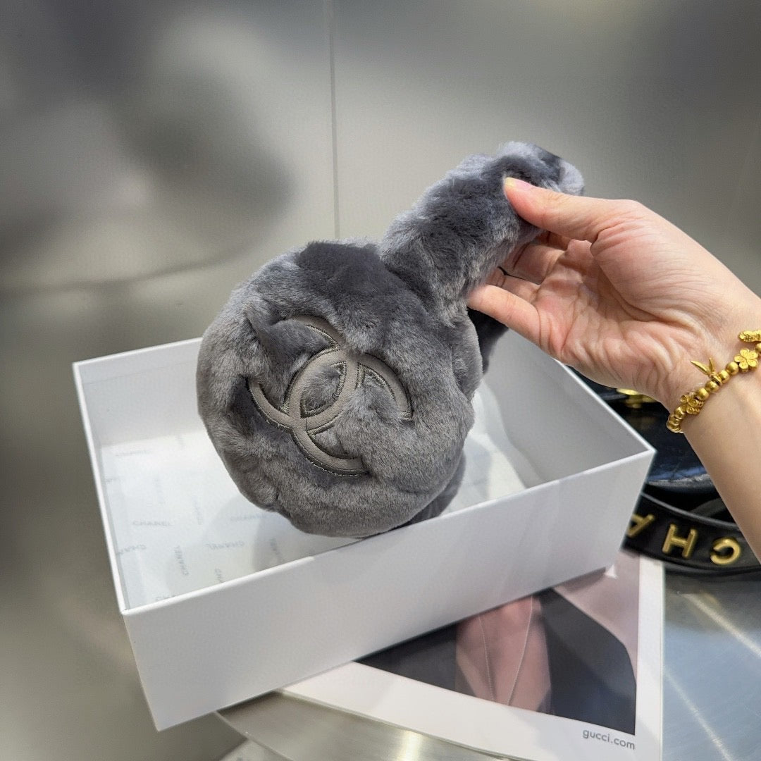 CHANEL 25S SKI EARMUFFS 928762
