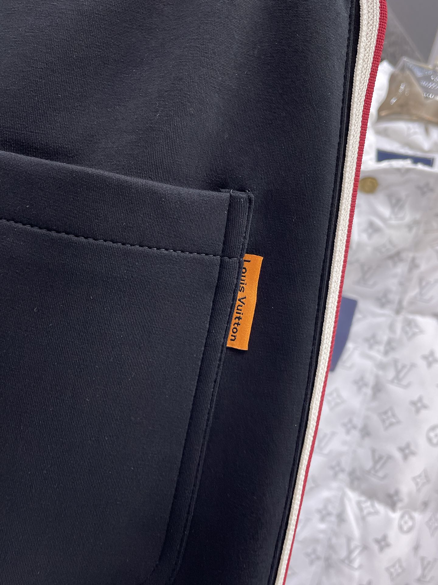 LV BLACK MIX RED TROUSERS 239503