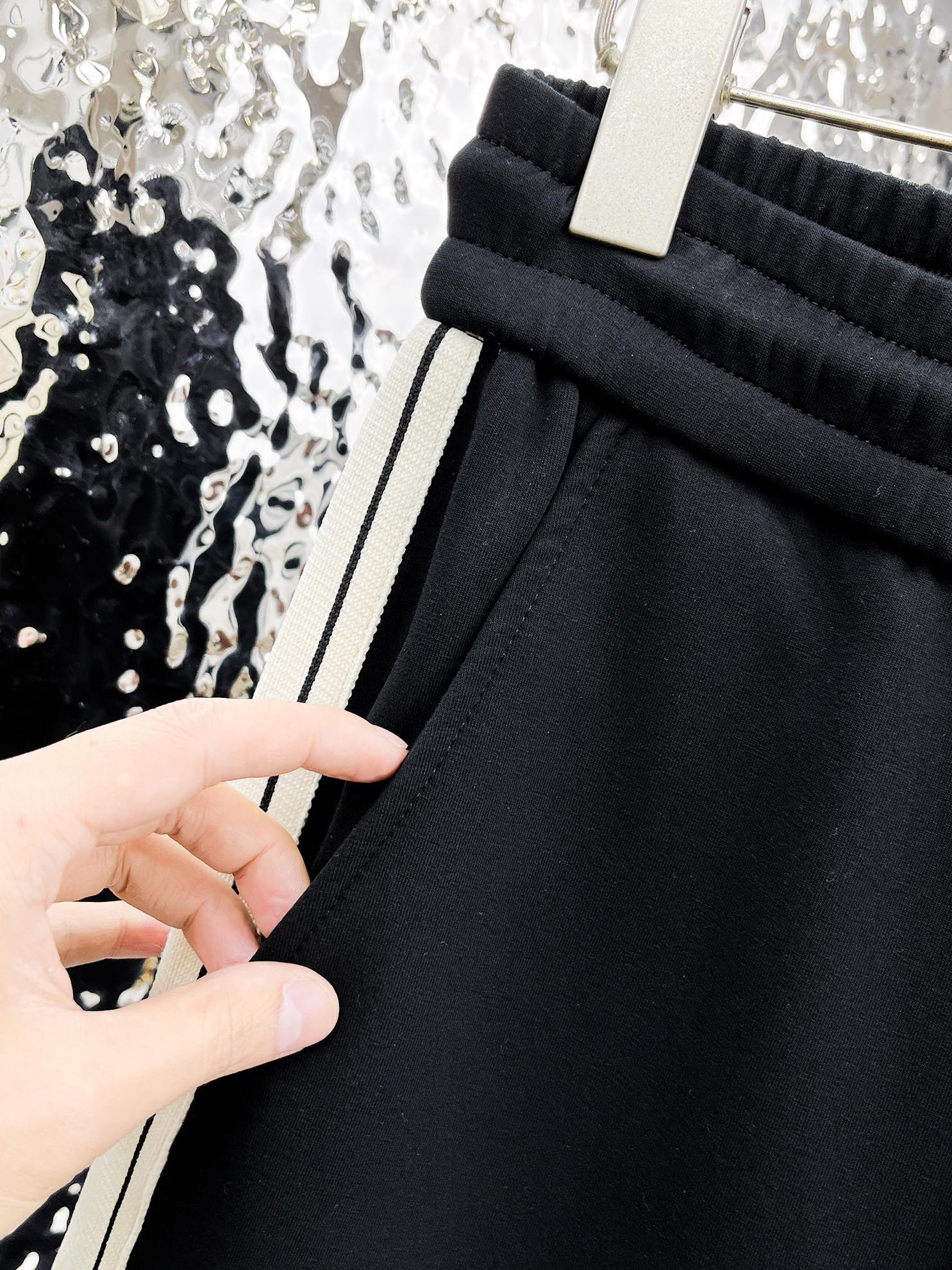 LV BLACK MIX WHITE TROUSERS 239505