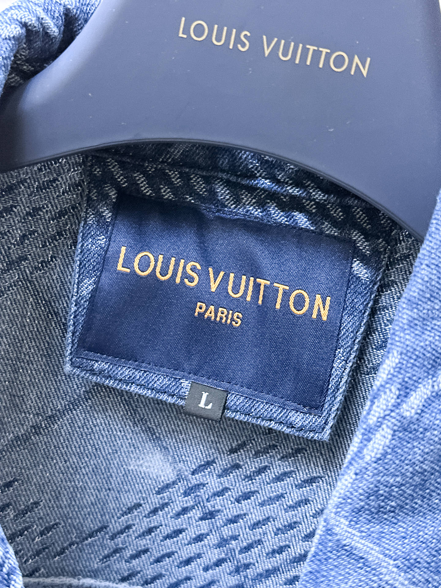 LV SHIRT JACKET IN BLUE DAMIER DENIM 239128