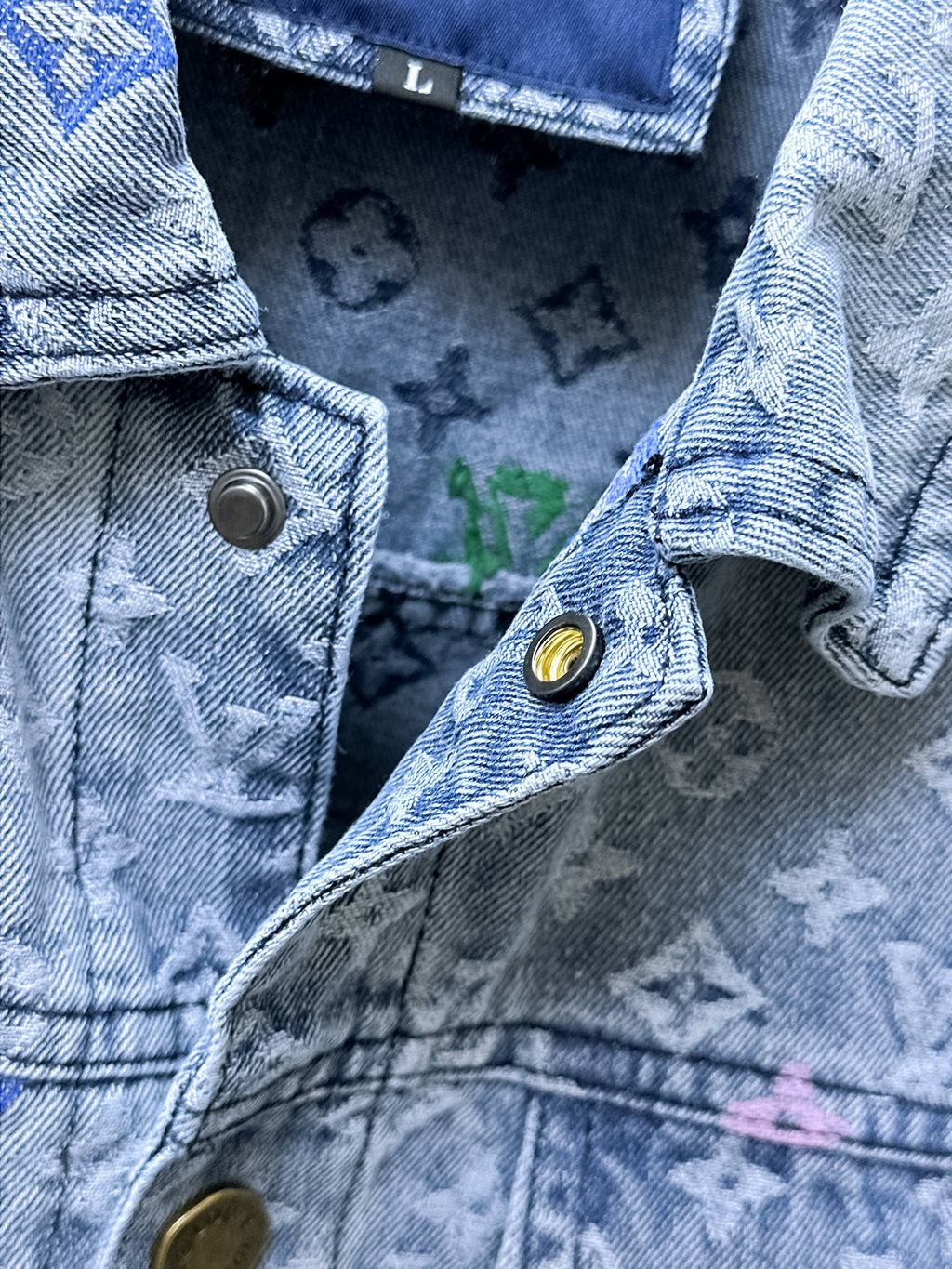 LV SHIRT JACKET IN LIGHT BLUE MONOGRAM CRAGGY DENIM 239125