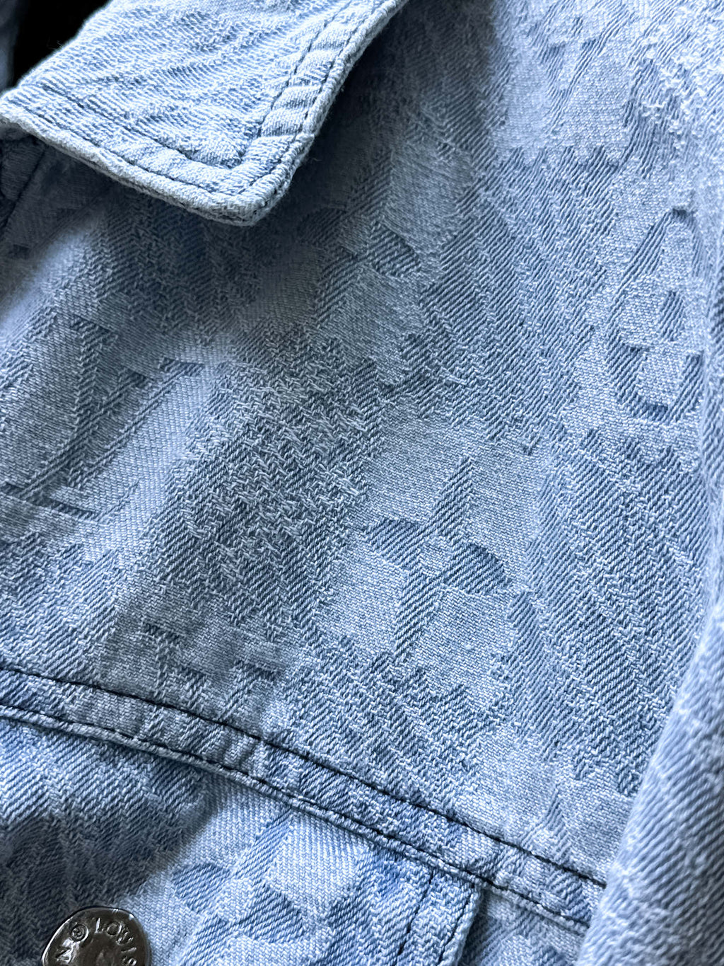 LV SHIRT JACKET IN LIGHT BLUE MONOGRAM MIX DAMIER DENIM 239121